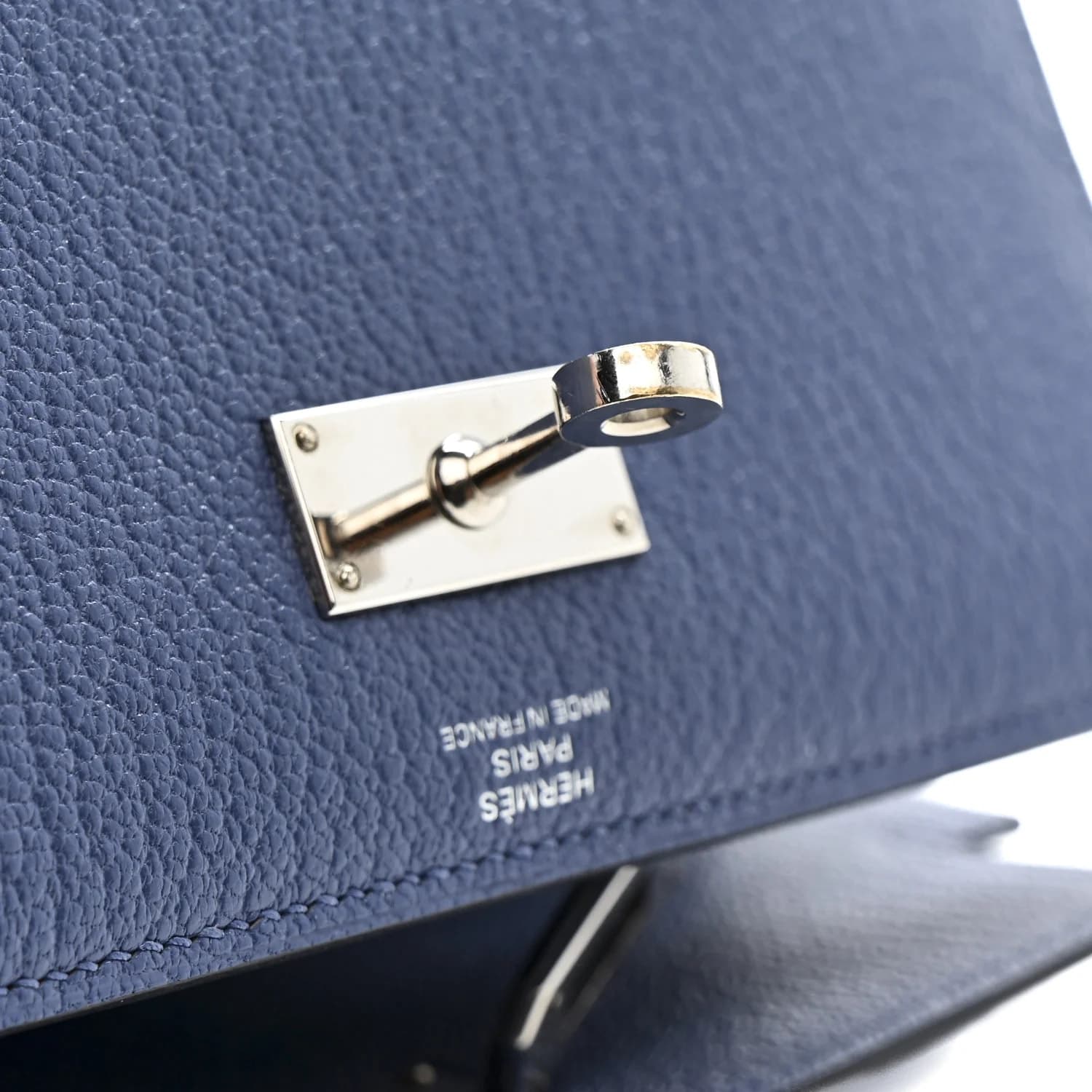 Hermès Kelly Wallet - Image 9