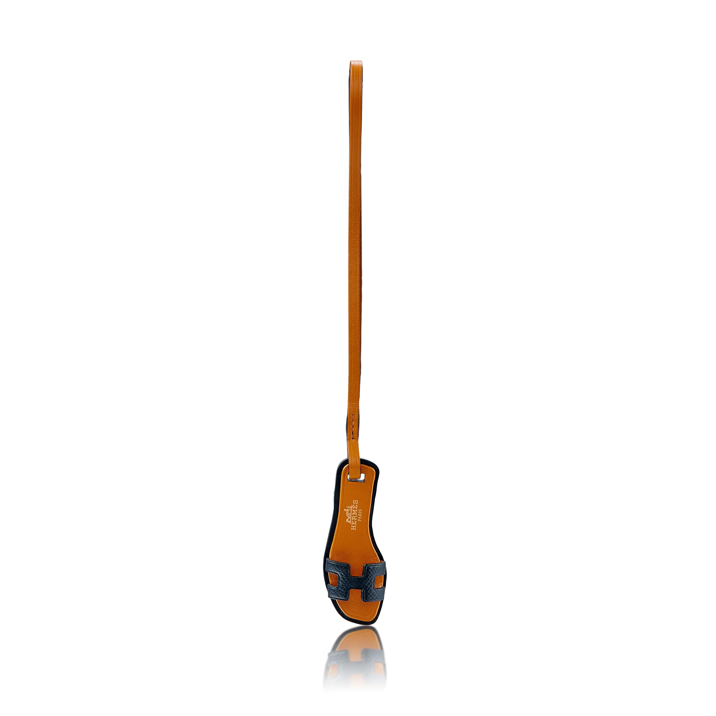 Hermès Oran Sandal Charm - Image 2