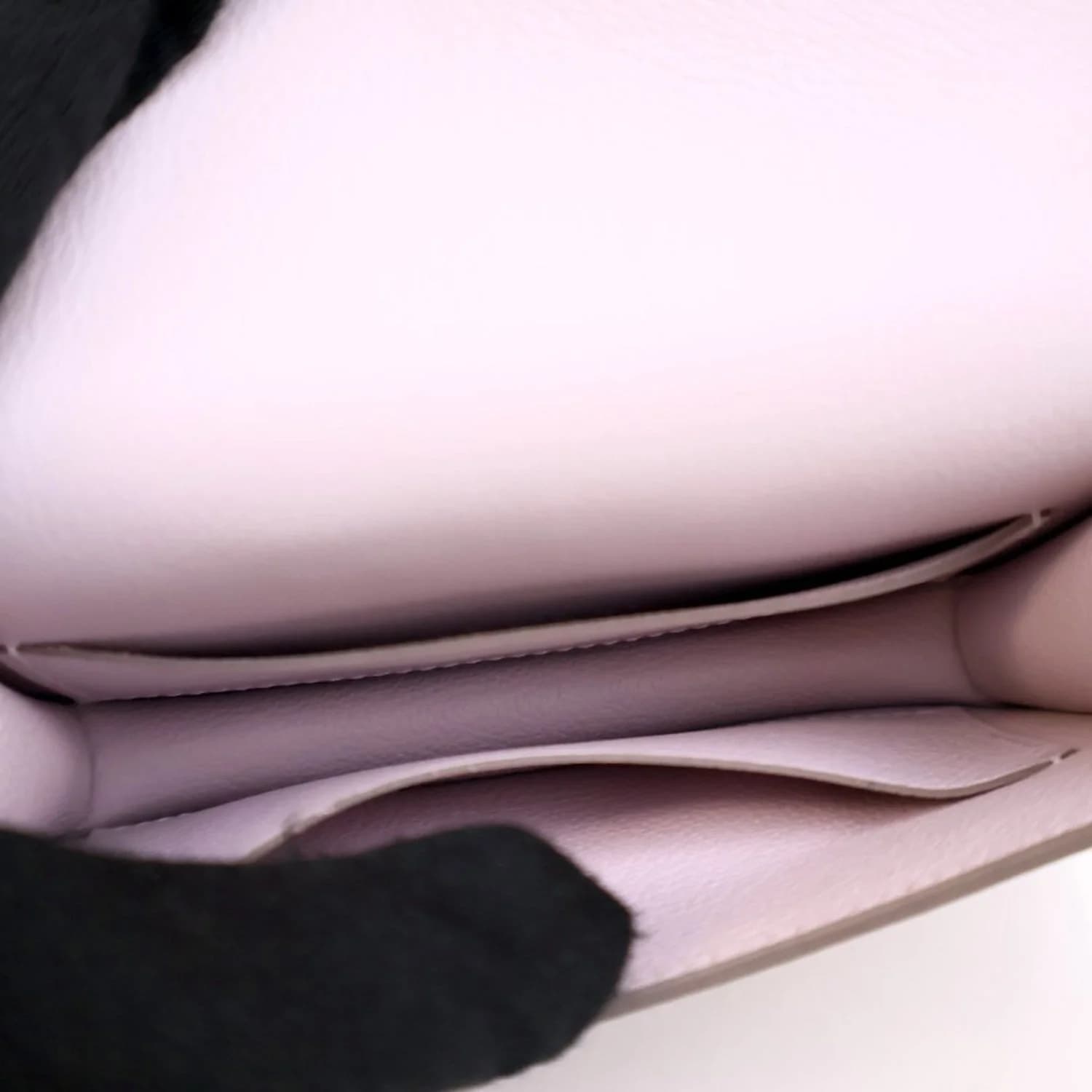 Hermès Constance Slim Wallet - Image 4